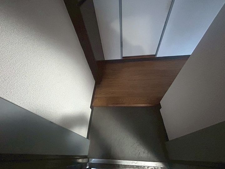 アクセスマスダの玄関