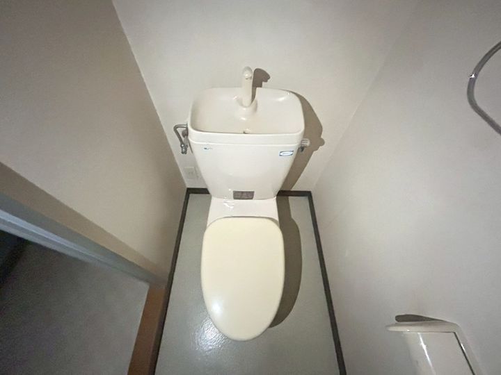 アクセスマスダの内装