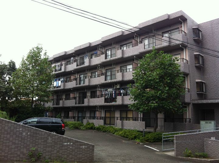 アガット日吉の外観