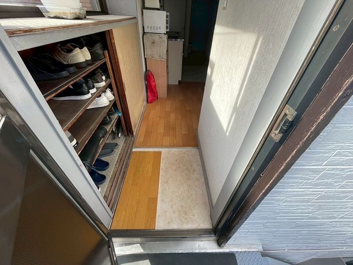 代田アパート202の玄関