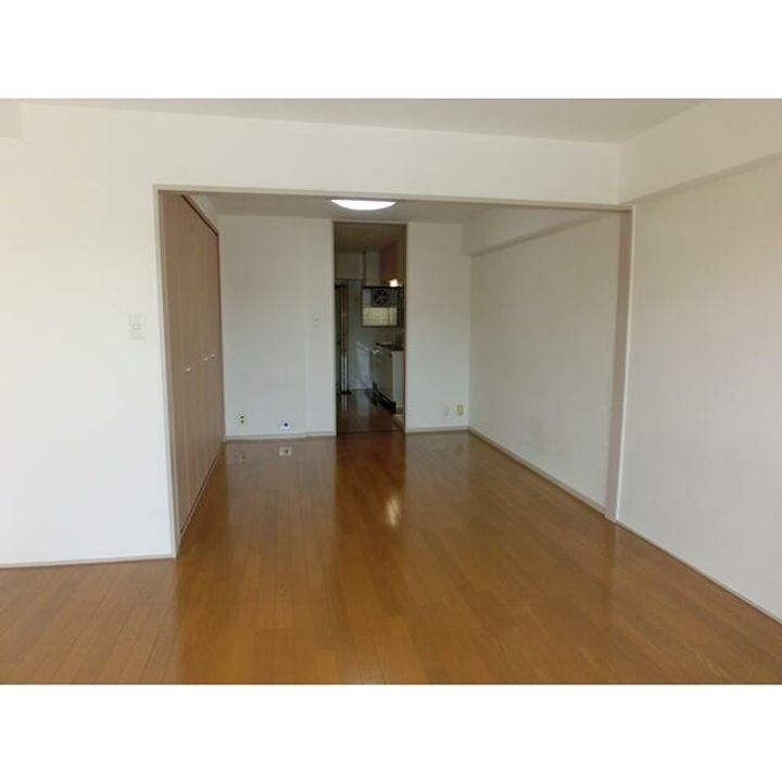 カサベルダ408の内装