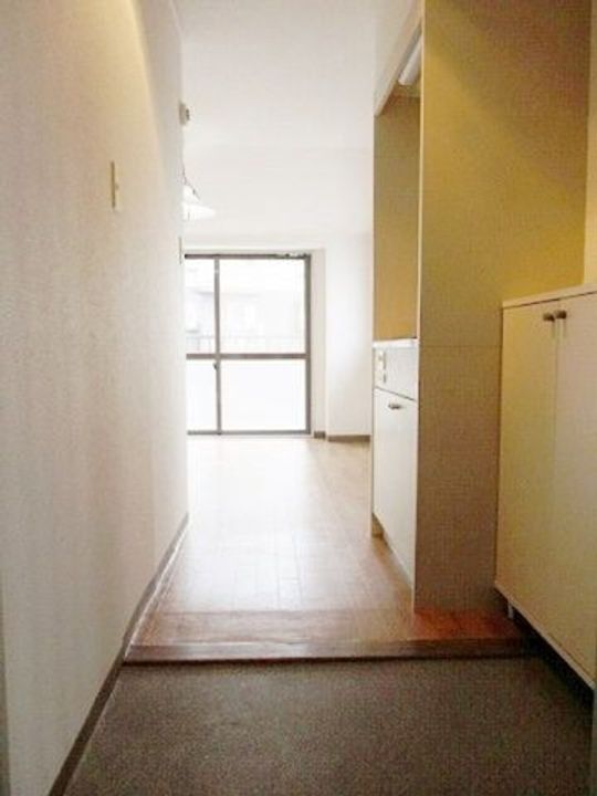 エスケイハイツ306の玄関