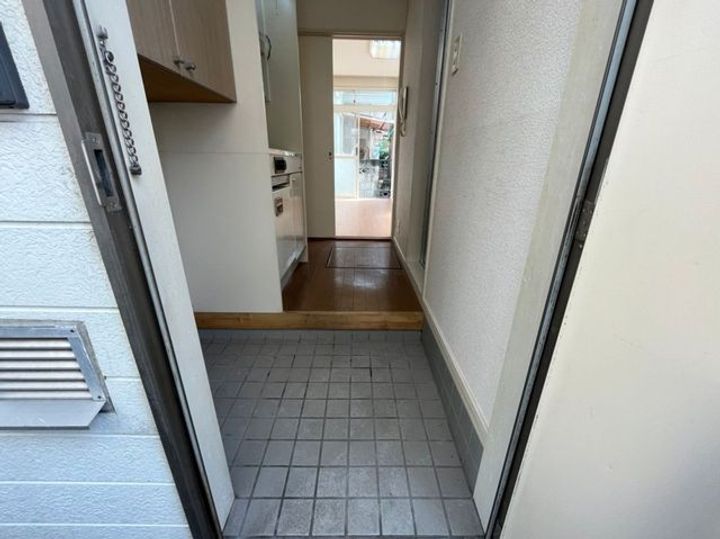 パペチェル横浜103の玄関