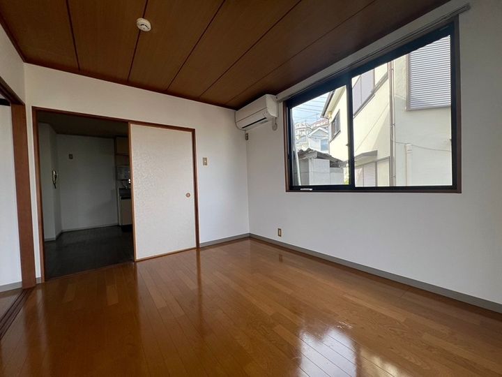 セトルフラットの寝室