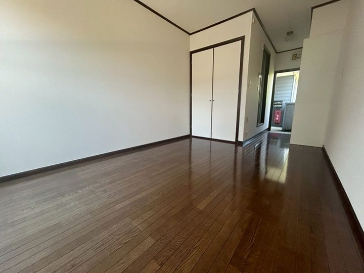ビラコートあいかわ203の居間