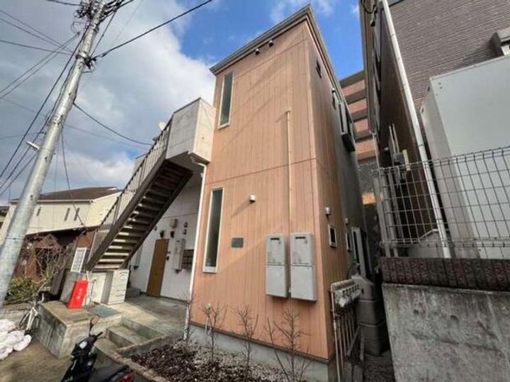 アーバンコート上大岡201の外観