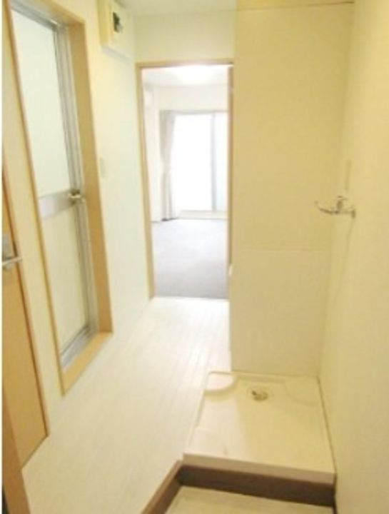 リフィナ横浜新杉田(リフィナヨコハマシンスギタ)の玄関