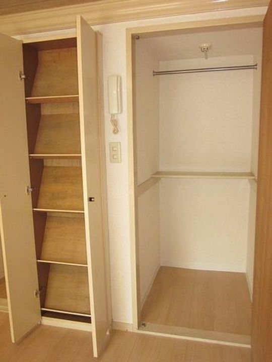 サザンステージ四季美台106の内装