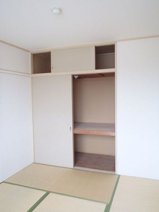 今宿モールサイドIII323の内装