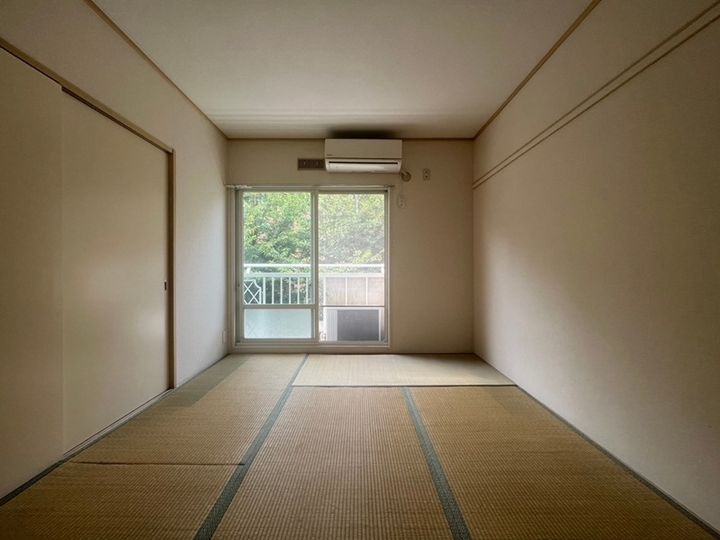 今宿モールサイドIII323の寝室