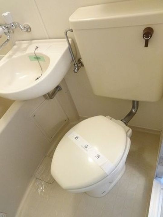 サザンステージ四季美台102の内装