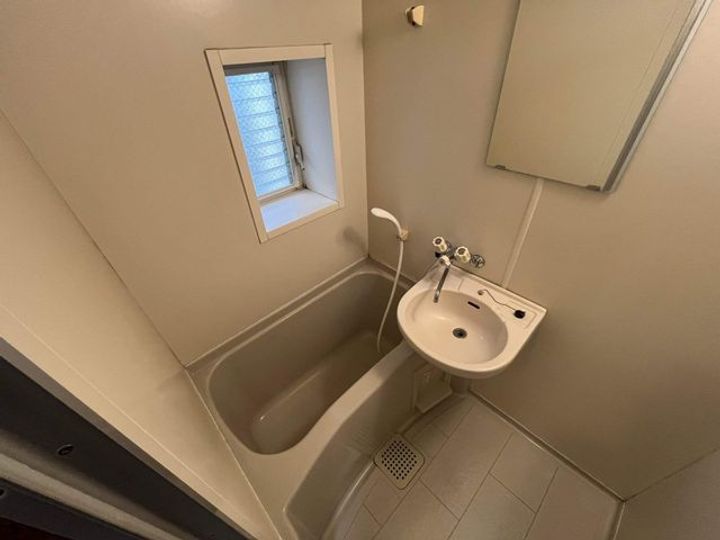 サン・ラピス壱番館の風呂