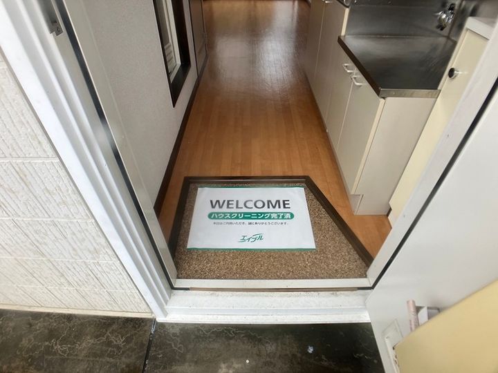 コーポコスモス203の玄関