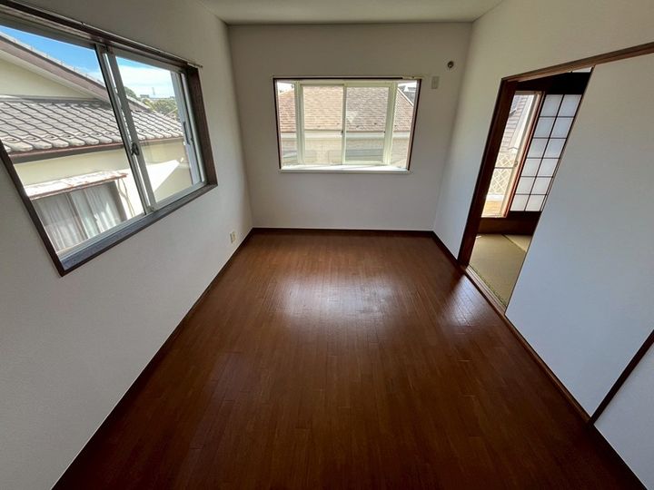 ダイアヒルズ203の居間