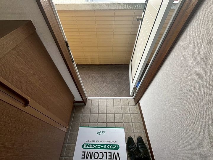 ダイアヒルズ203の玄関