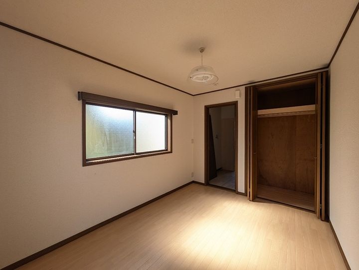 第2メゾン山本103の寝室