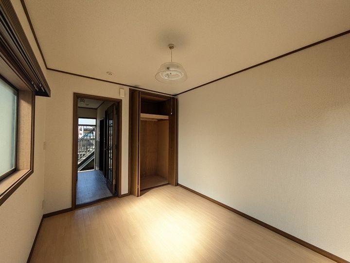 第2メゾン山本103の寝室