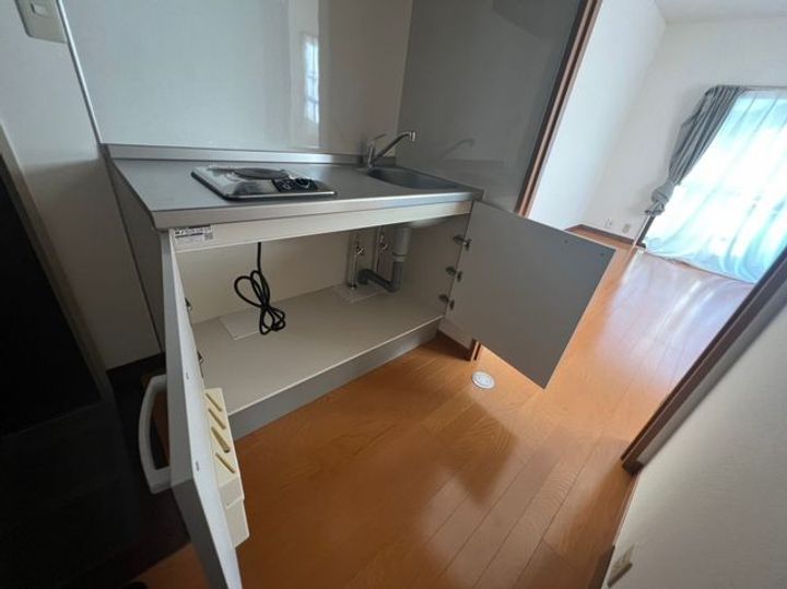 テラス鶴ヶ峰204のキッチン