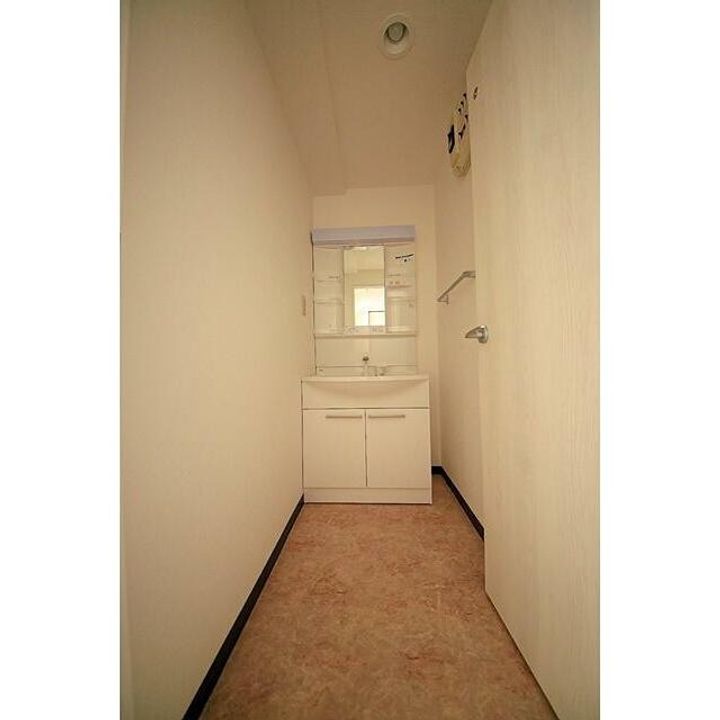 タック三ツ境506の内装