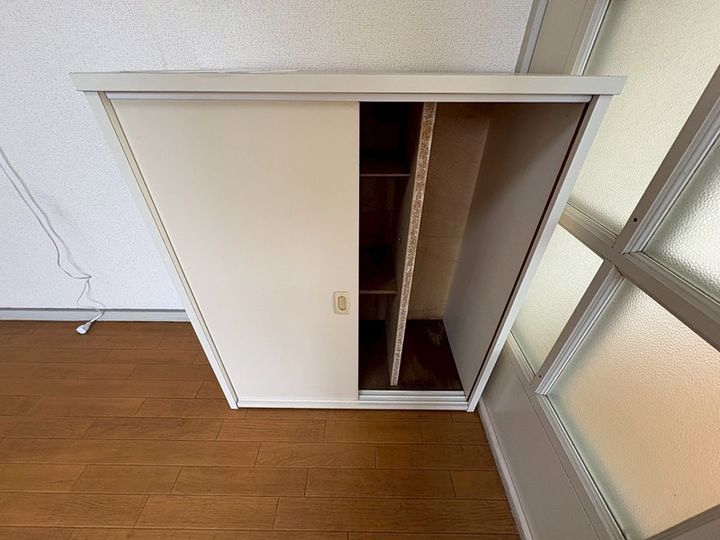 ブルク大澤105の玄関