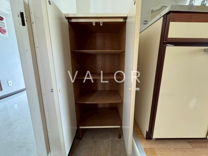 だるま堂ビル2Fの内装