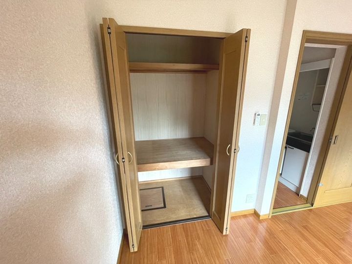 ネオステージ岸根公園103の内装