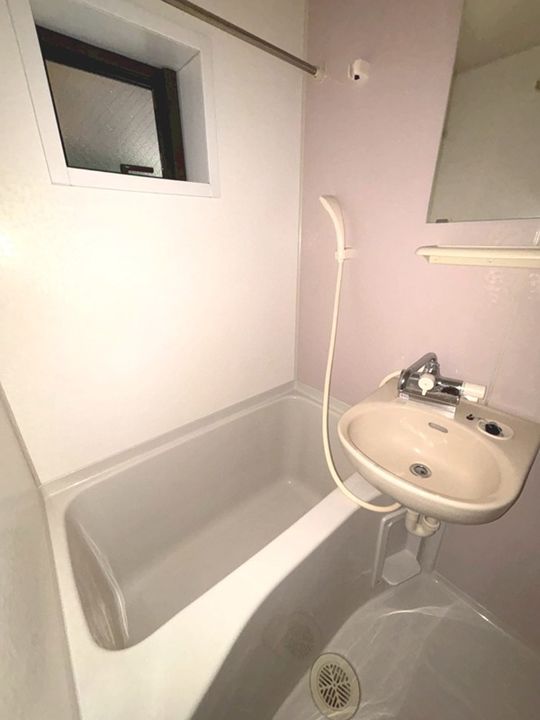 ディアコート東白楽201の風呂