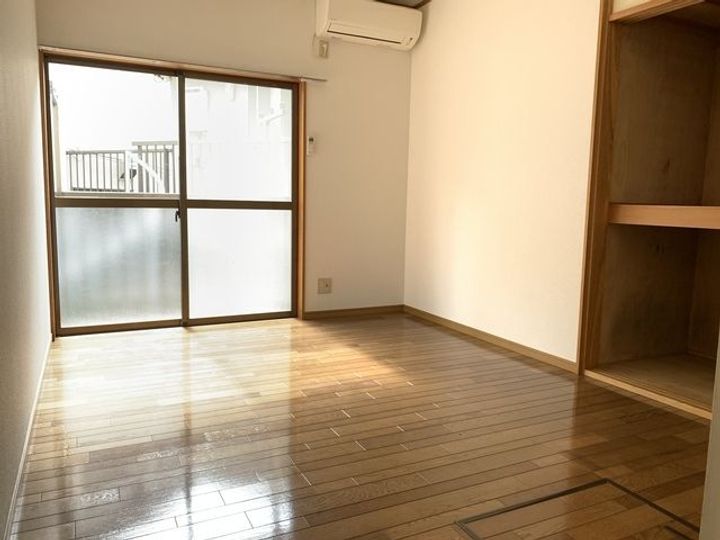 メゾン池田C103の居間