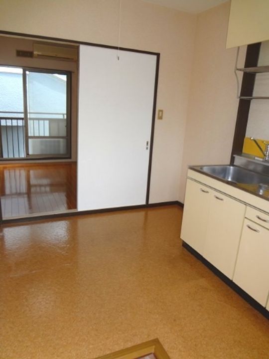 ハイツヨネカワ103の玄関