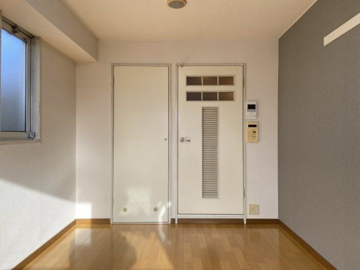 プラザ出水通301の居間