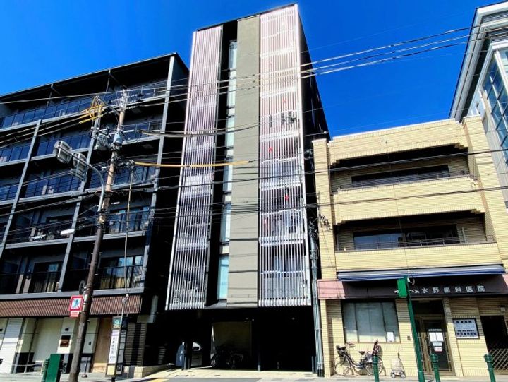 MILLE LIBRORUM404の外観