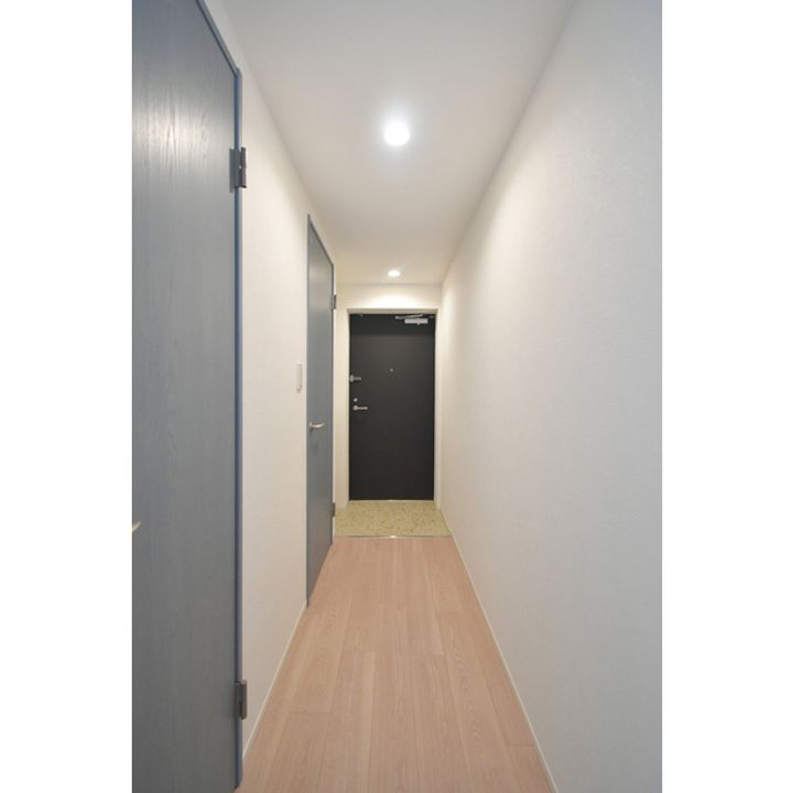 STANDZ金閣寺前の玄関