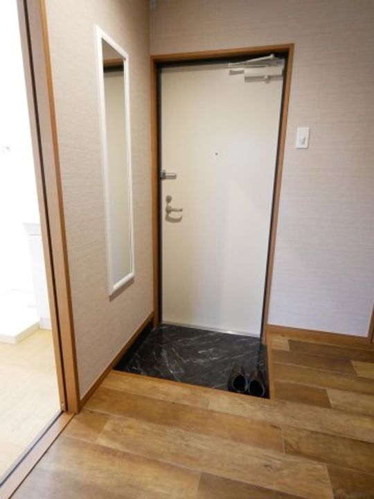 QUINTO五条烏丸の玄関