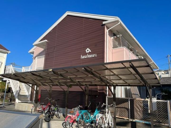ハナハウスⅠ棟101の外観