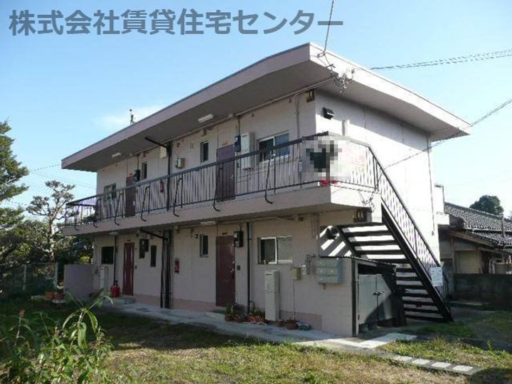 贄川マンションの外観