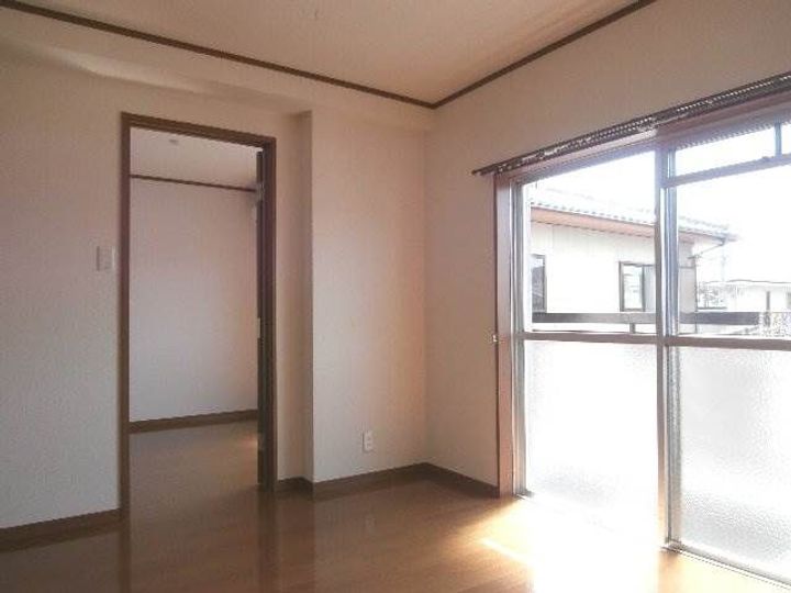 贄川マンションの内装