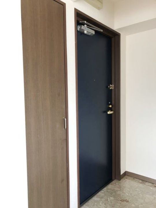 レインボー21の玄関