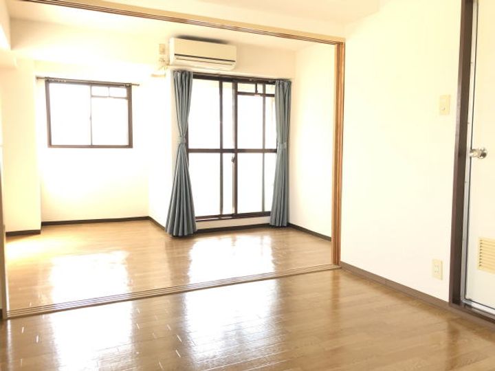 レインボー21の居間