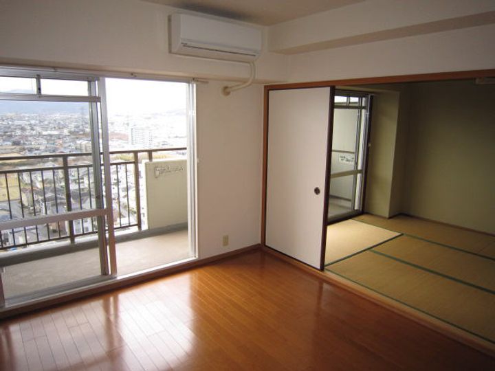 水鉄アーバンコンフォート岩出の居間