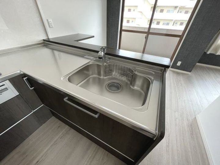 ブレスベル小二里のキッチン