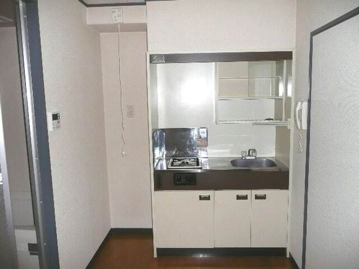 アンビアンテ田中町のキッチン