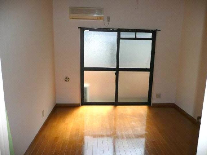 コスモコートコサコの居間