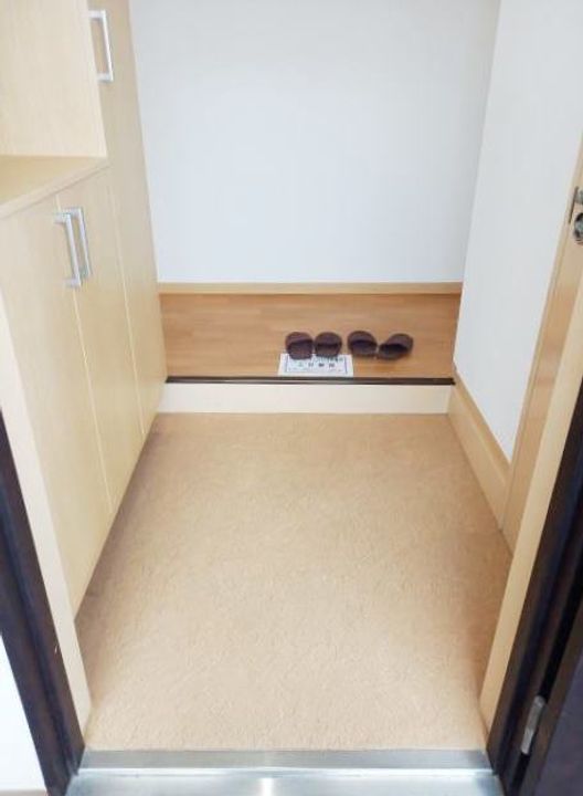 スエヨシビル黒田の玄関