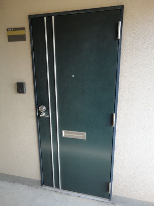 ウィズドムの玄関