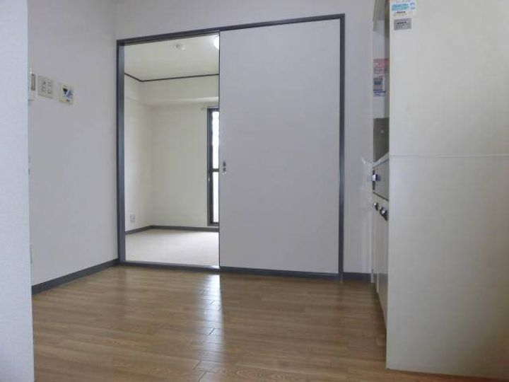 アンビアンテ田中町の内装