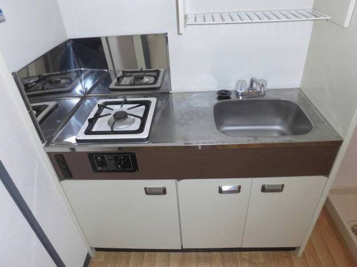 アンビアンテ田中町のキッチン