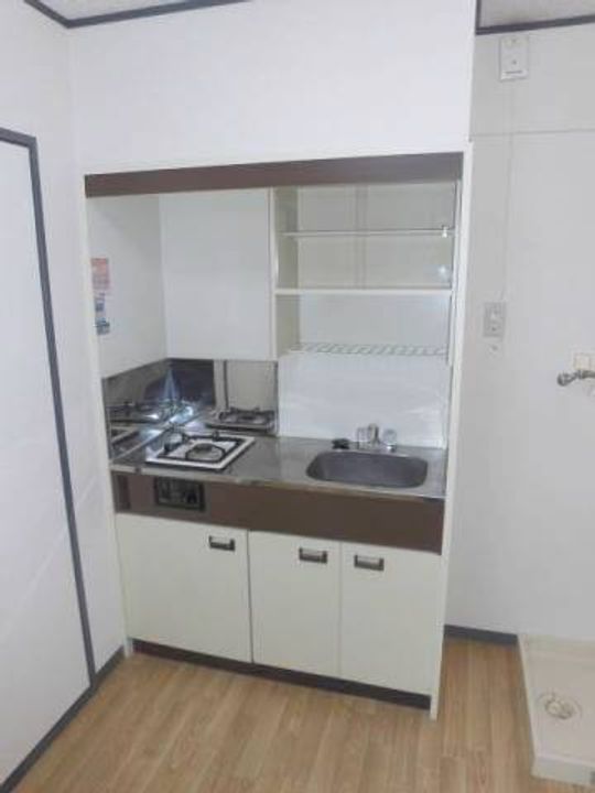 アンビアンテ田中町のキッチン