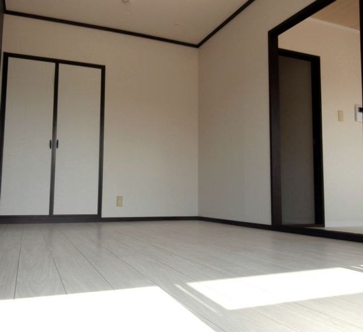 タウニィ東山の居間