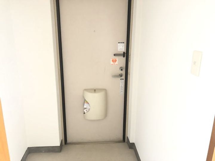 太田団地 A棟の玄関