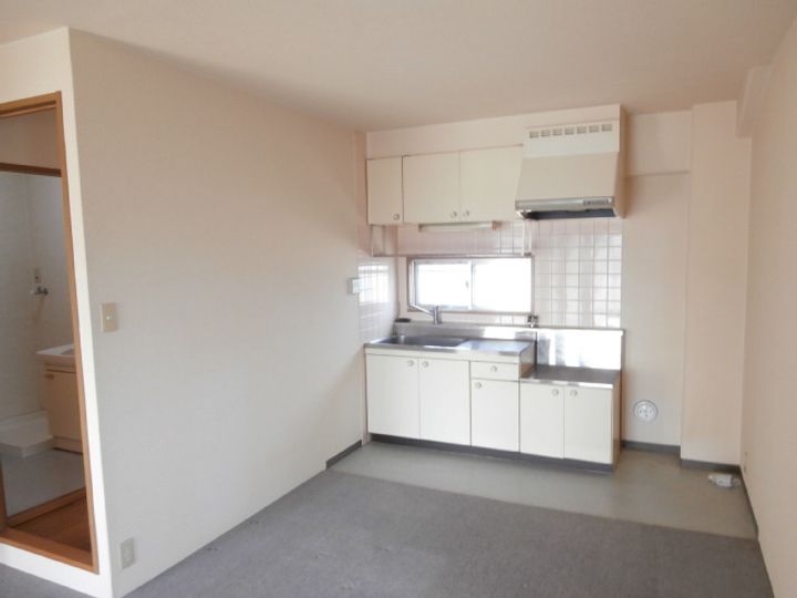 アネシス・ヒロの居間